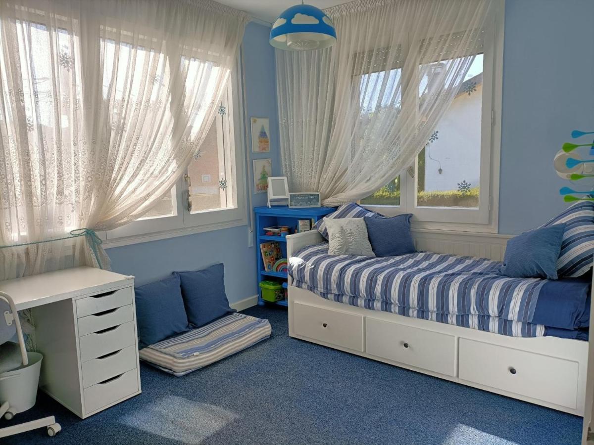 Casa Acogedora Familiar Con Piscina Pallejá エクステリア 写真