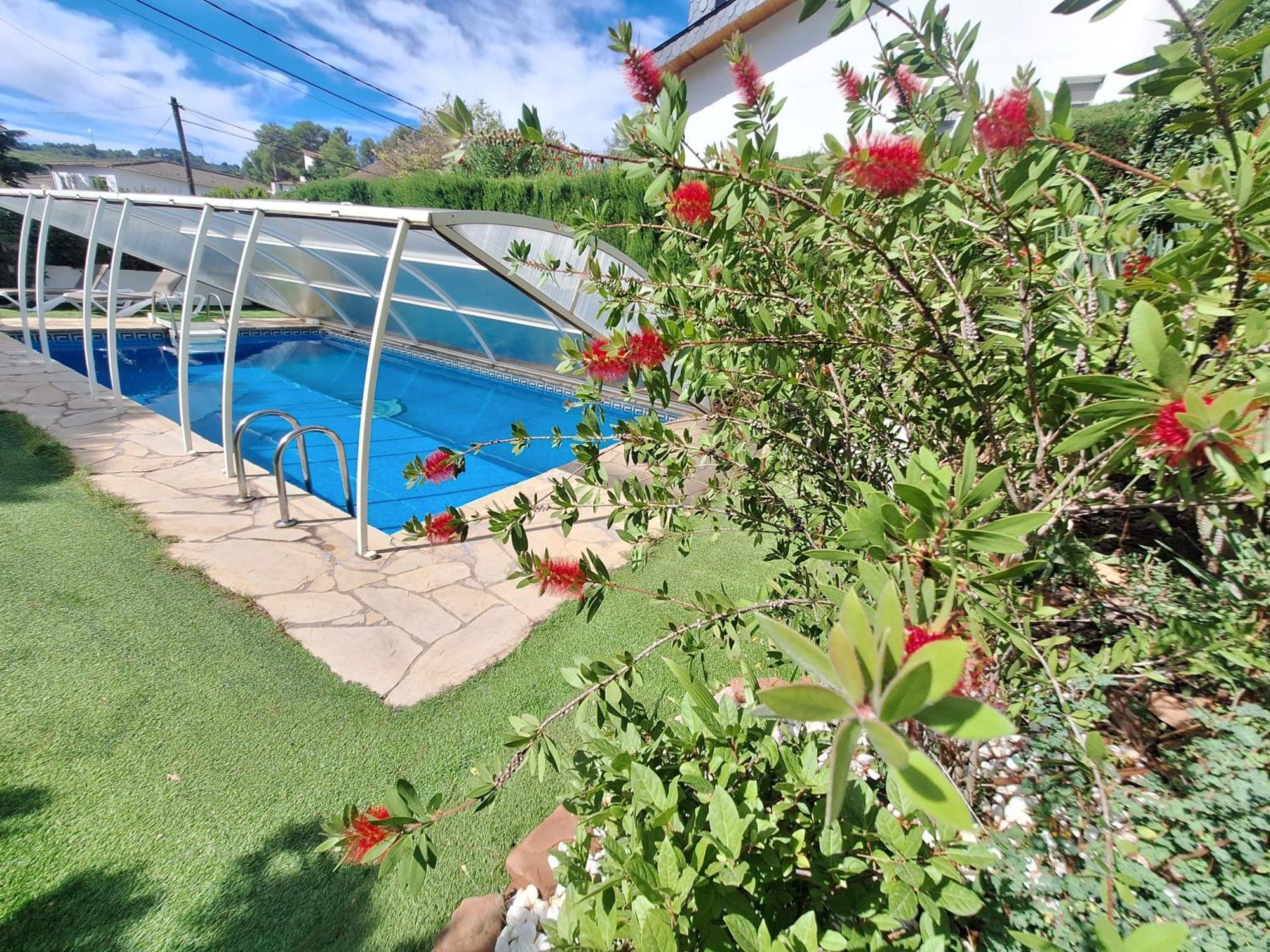 Casa Acogedora Familiar Con Piscina Pallejá エクステリア 写真